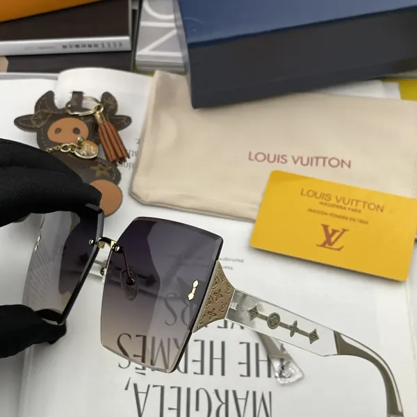 LOUIS VUITTON (ルイヴィトン) サングラス
