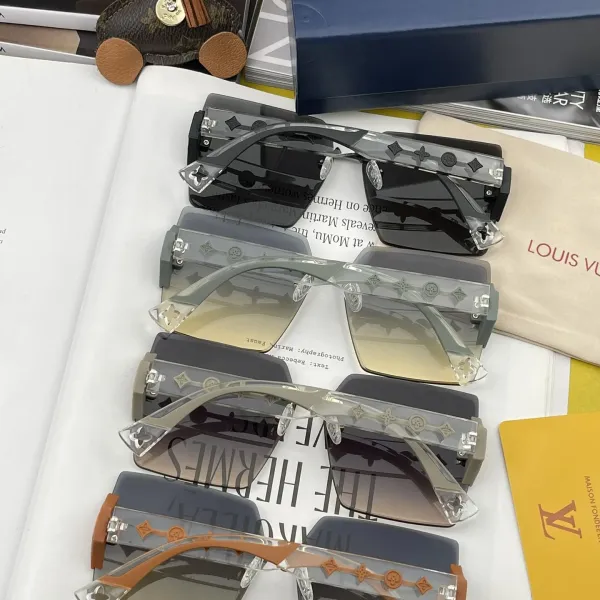 LOUIS VUITTON (ルイヴィトン) サングラス