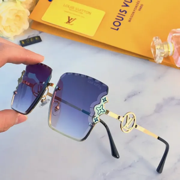 LOUIS VUITTON(ルイヴィトン ) サングラス
