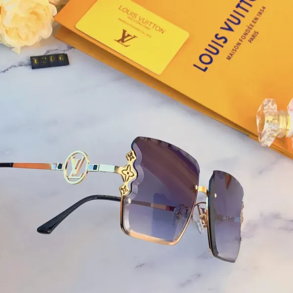 LOUIS VUITTON(ルイヴィトン ) サングラス