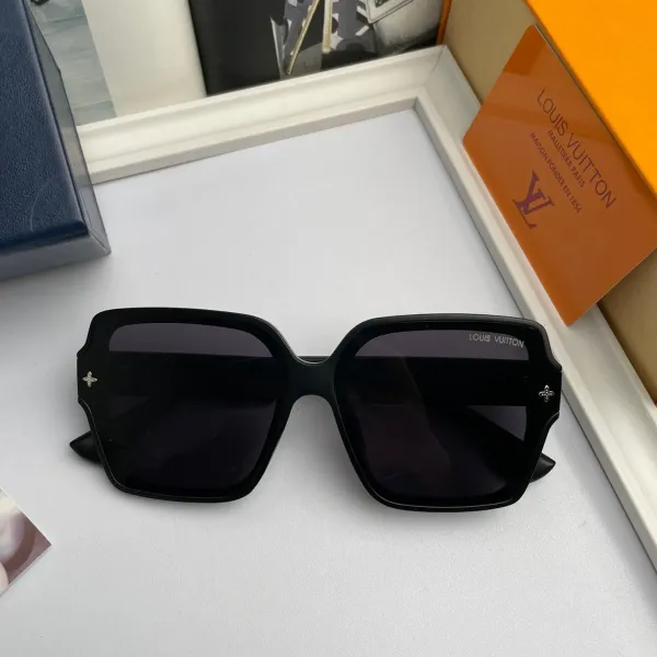 LOUIS VUITTON(ルイヴィトン ) サングラス