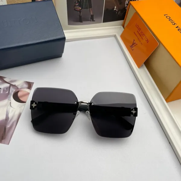 LOUIS VUITTON(ルイヴィトン ) サングラス