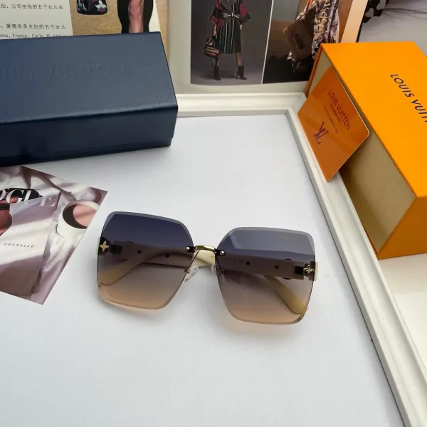 LOUIS VUITTON(ルイヴィトン ) サングラス