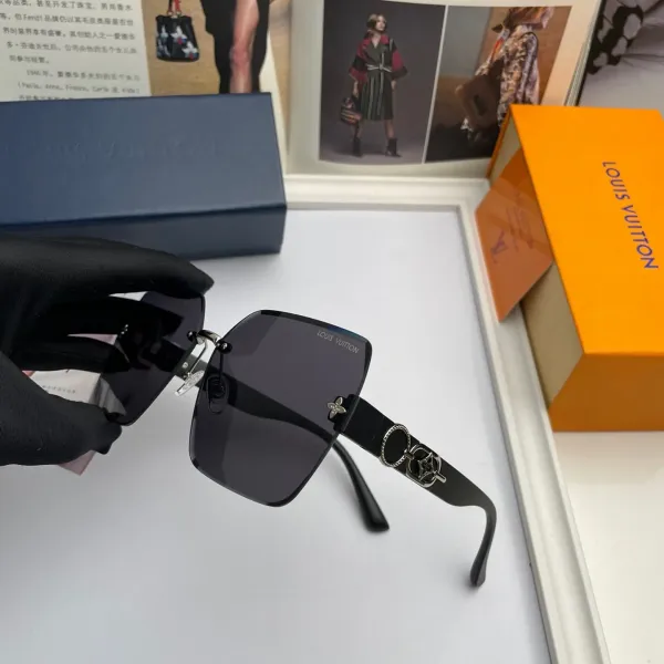 LOUIS VUITTON(ルイヴィトン ) サングラス