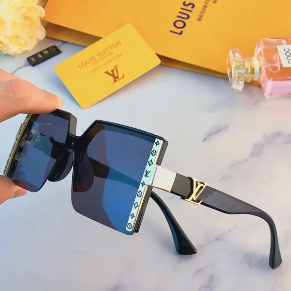 LOUIS VUITTON(ルイヴィトン ) サングラス