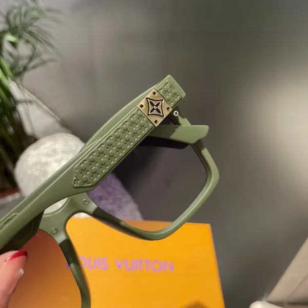 LOUIS VUITTON(ルイヴィトン ) サングラス