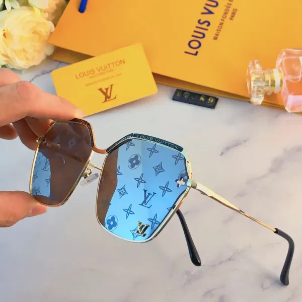 LOUIS VUITTON(ルイヴィトン ) サングラス