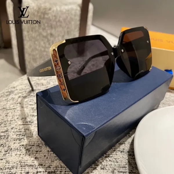 LOUIS VUITTON (  ルイヴィトン ) サングラス