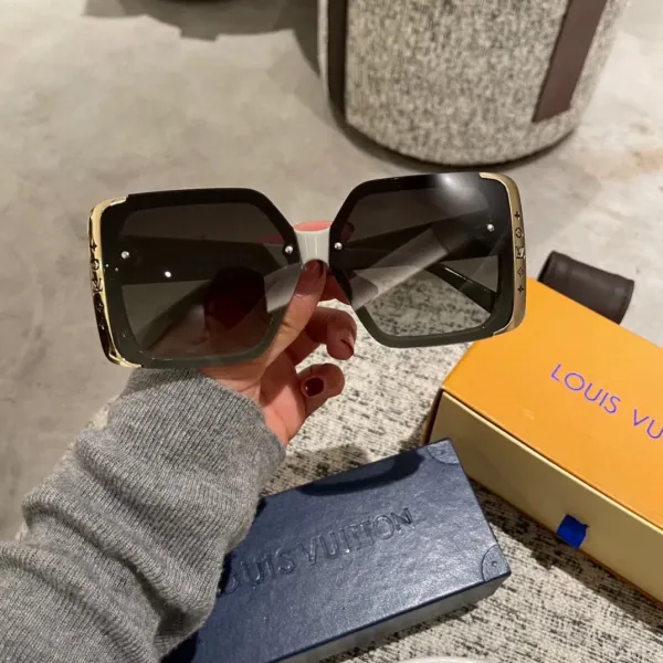 LOUIS VUITTON (  ルイヴィトン ) サングラス