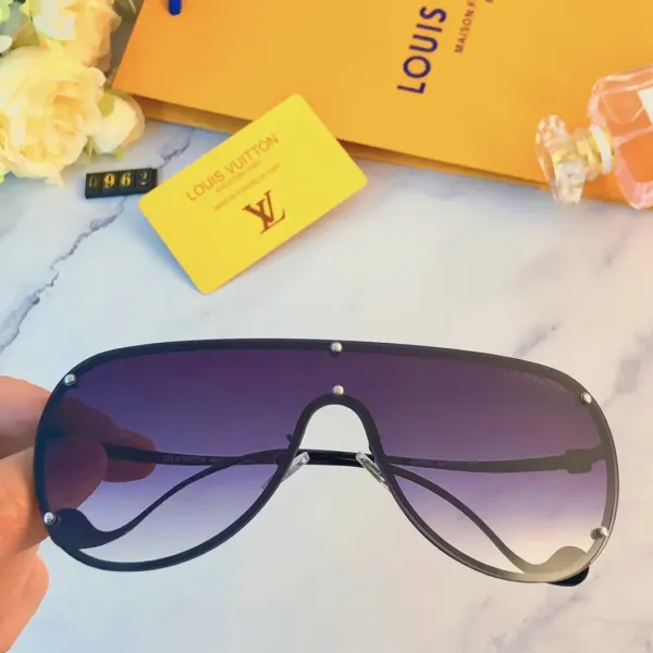 LOUIS VUITTON (  ルイヴィトン ) サングラス