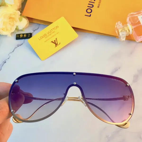 LOUIS VUITTON (  ルイヴィトン ) サングラス