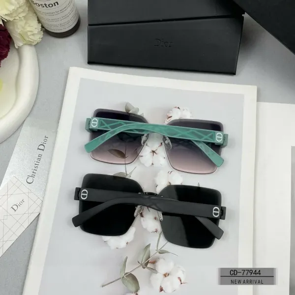 DIOR( ディオール ) サングラス  241012