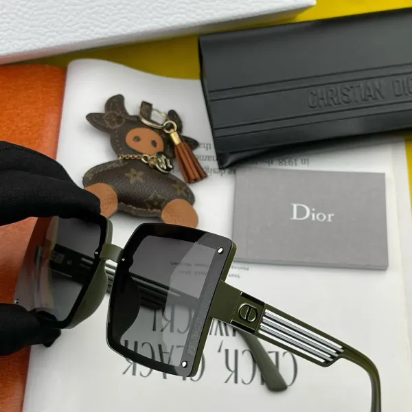 DIOR( ディオール ) サングラス  241012