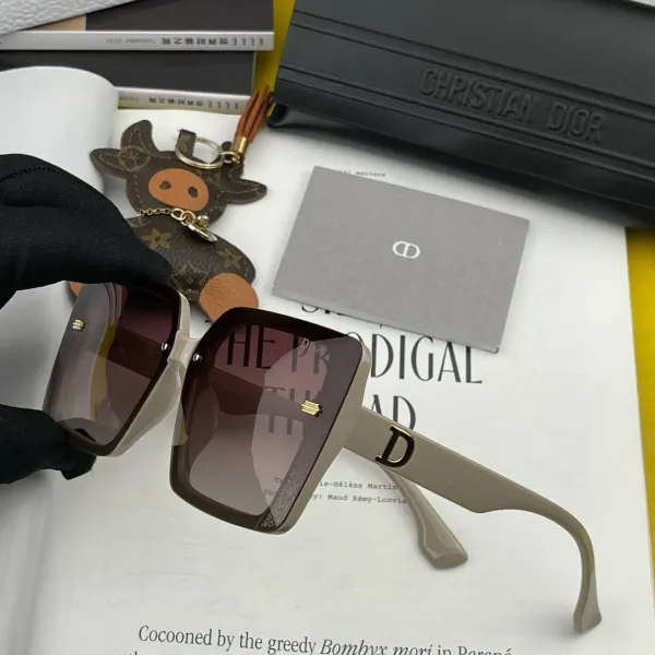 DIOR( ディオール ) サングラス  241012