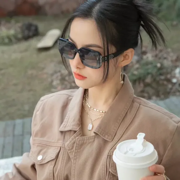 DIOR( ディオール ) サングラス  241012