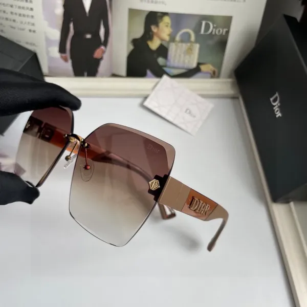 DIOR(  ディオール ) サングラス 24705