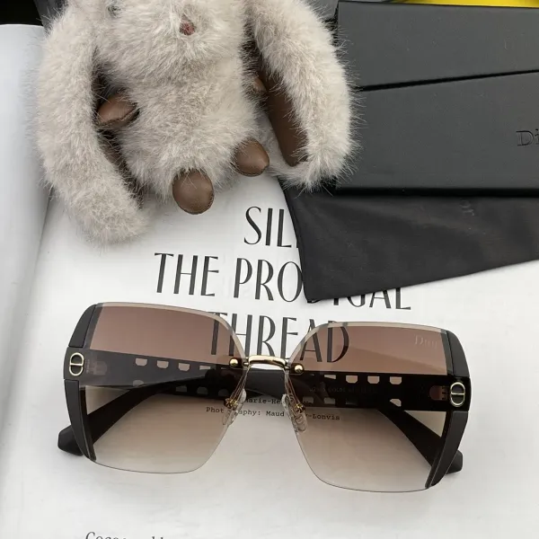 DIOR(  ディオール ) サングラス 24705