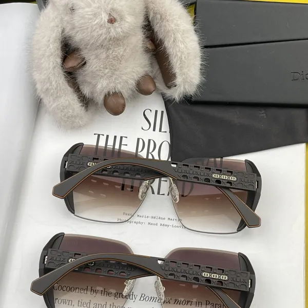 DIOR(  ディオール ) サングラス 24705