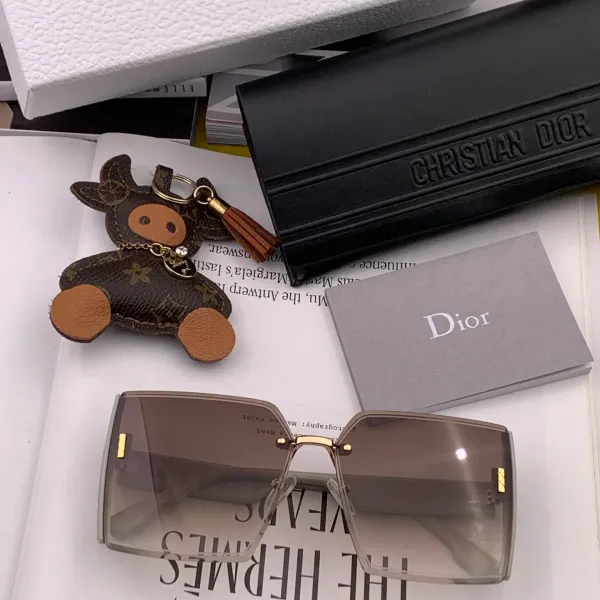 DIOR(  ディオール ) サングラス 24705