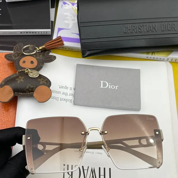 DIOR(  ディオール ) サングラス 24705