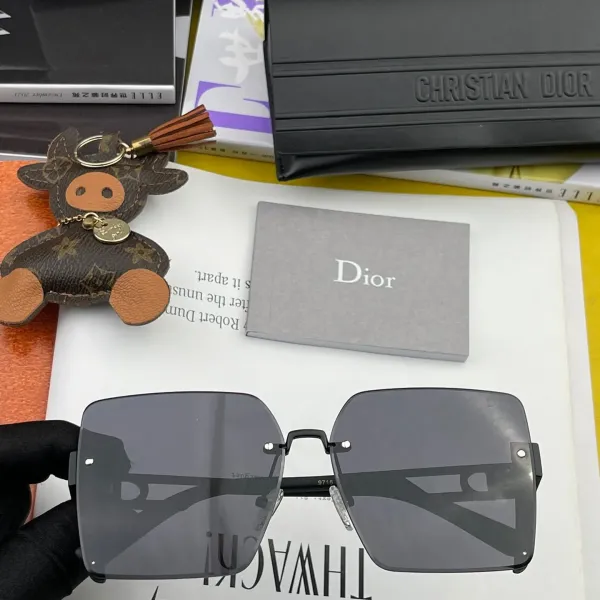DIOR(  ディオール ) サングラス 24705