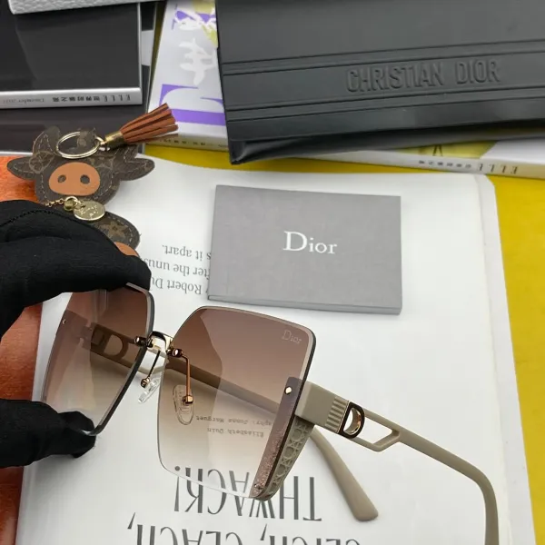DIOR(  ディオール ) サングラス 24705