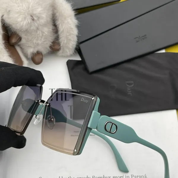 DIOR(  ディオール ) サングラス 24705