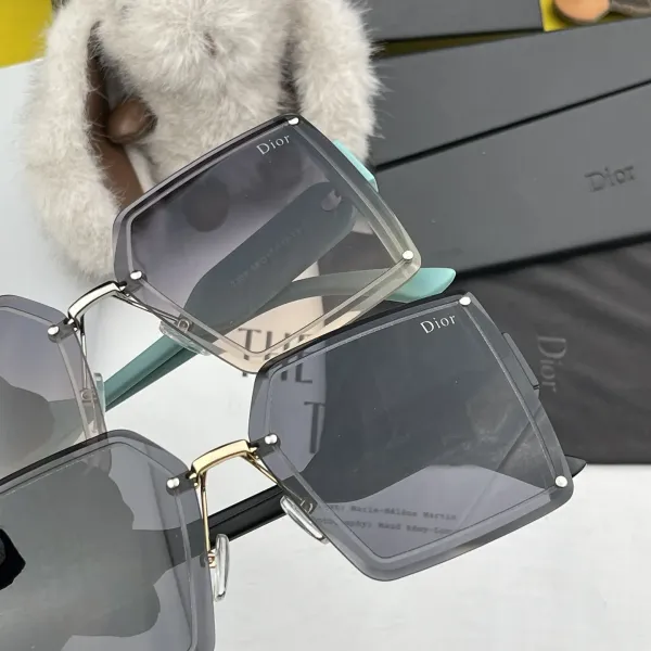DIOR(  ディオール ) サングラス 24705