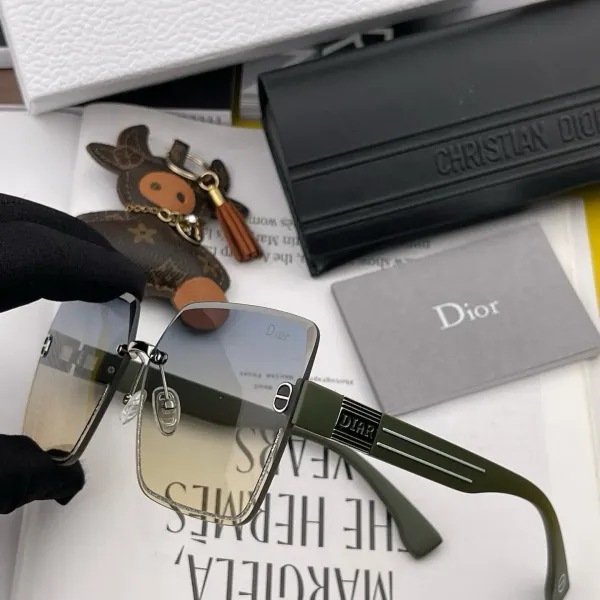 DIOR(  ディオール ) サングラス 24705