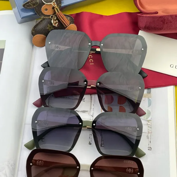 GUCCI( グッチ ) サングラス  241012