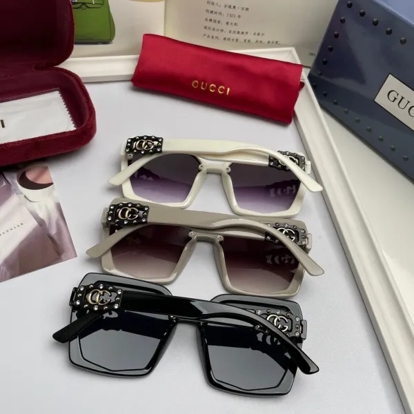 GUCCI(クッチ ) サングラス