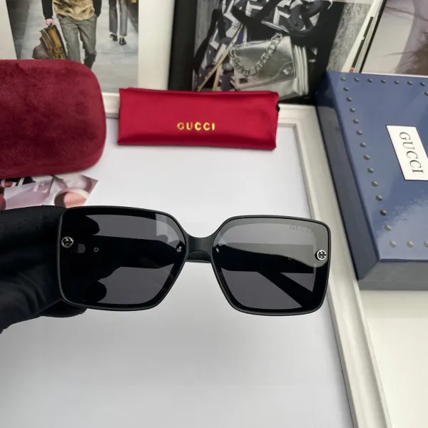 GUCCI(クッチ ) サングラス