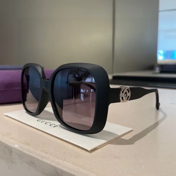 GUCCI(クッチ ) サングラス