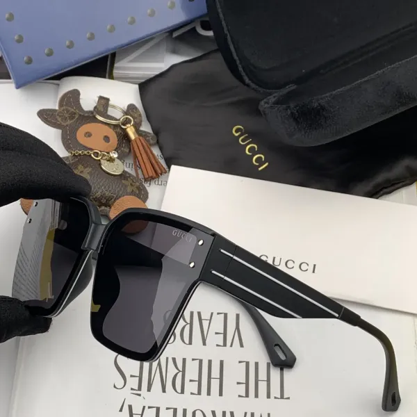 GUCCI(クッチ ) サングラス