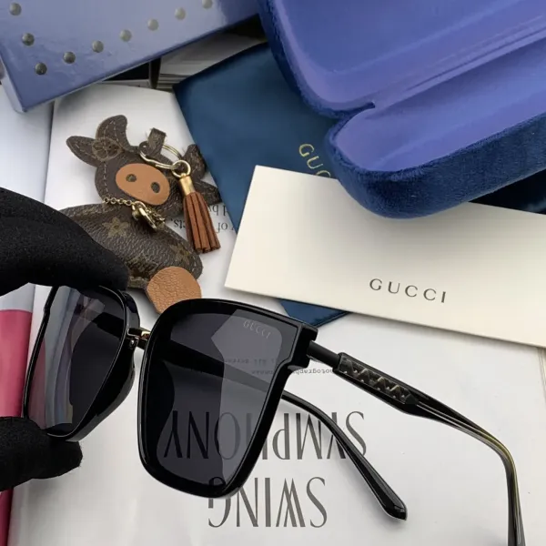 GUCCI(クッチ ) サングラス