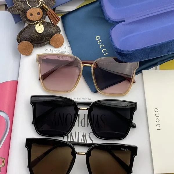 GUCCI(クッチ ) サングラス