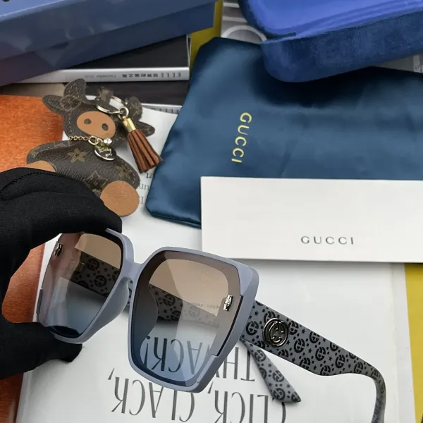 GUCCI(クッチ ) サングラス