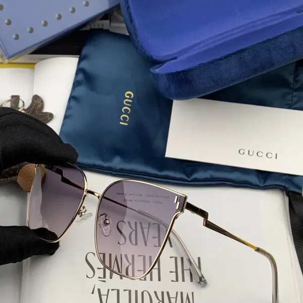 GUCCI(クッチ ) サングラス