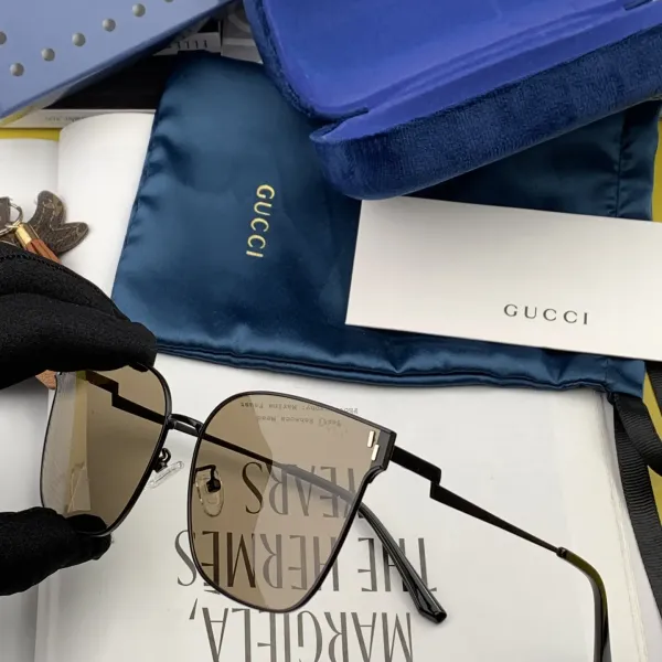 GUCCI(クッチ ) サングラス