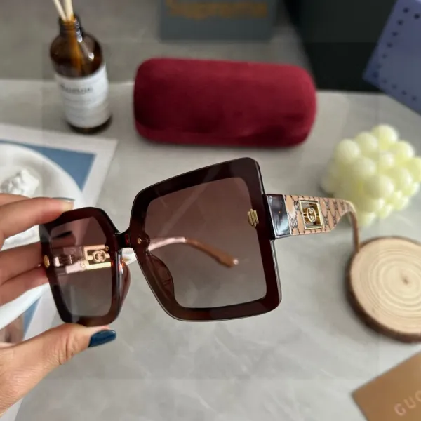 GUCCI(クッチ ) サングラス