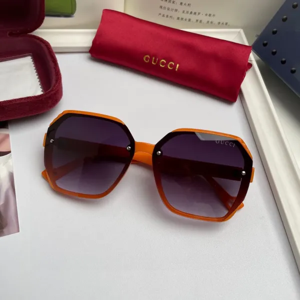 GUCCI(クッチ ) サングラス