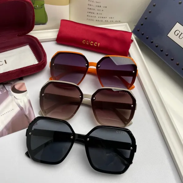 GUCCI(クッチ ) サングラス
