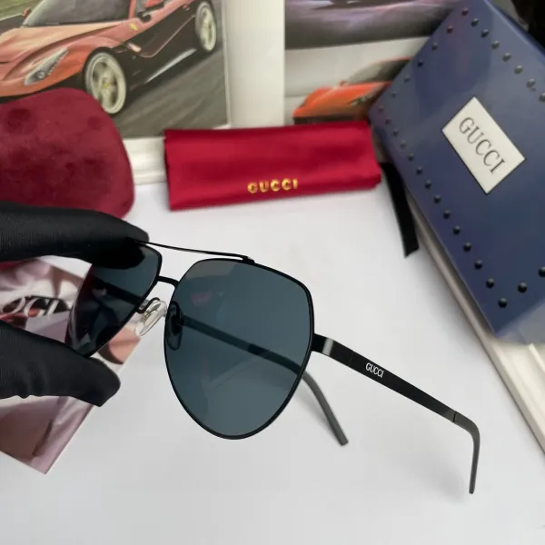 GUCCI(クッチ ) サングラス