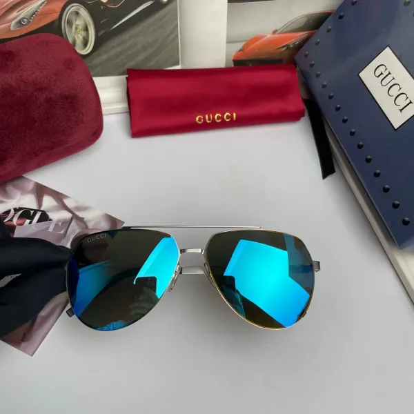 GUCCI(クッチ ) サングラス
