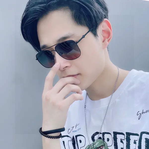 GUCCI(クッチ ) サングラス