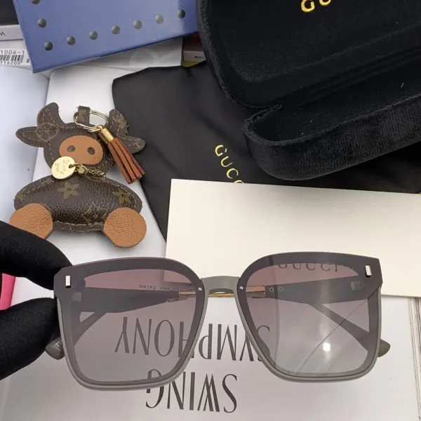 GUCCI(クッチ ) サングラス