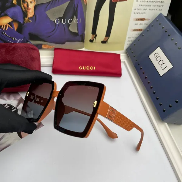 GUCCI(クッチ ) サングラス