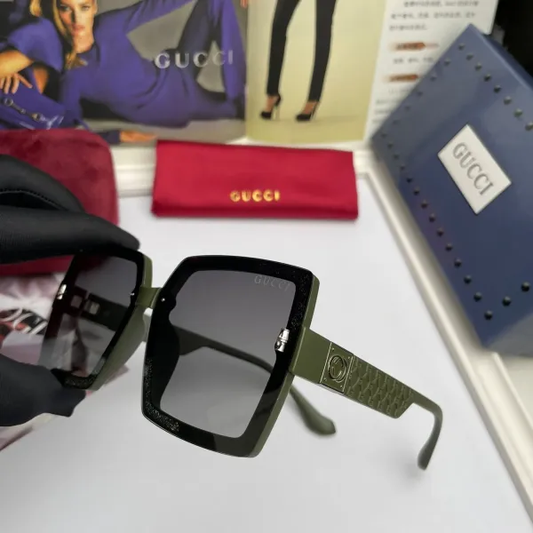 GUCCI(クッチ ) サングラス
