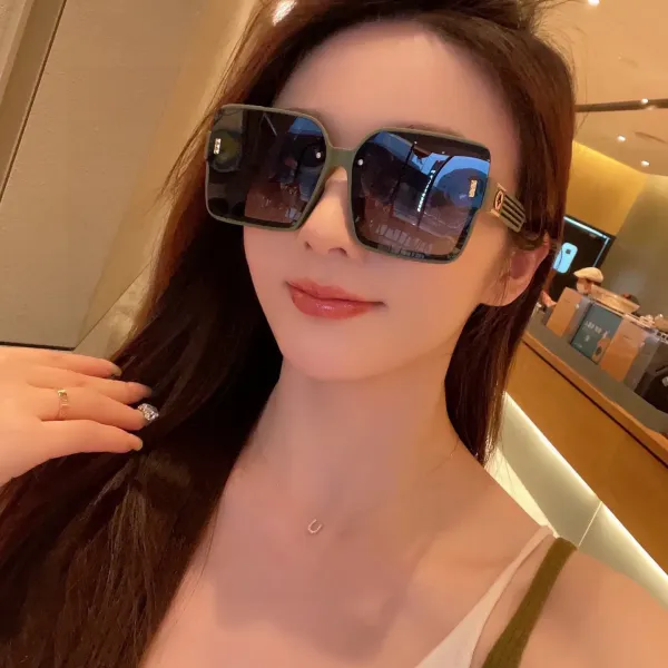 GUCCI(クッチ ) サングラス
