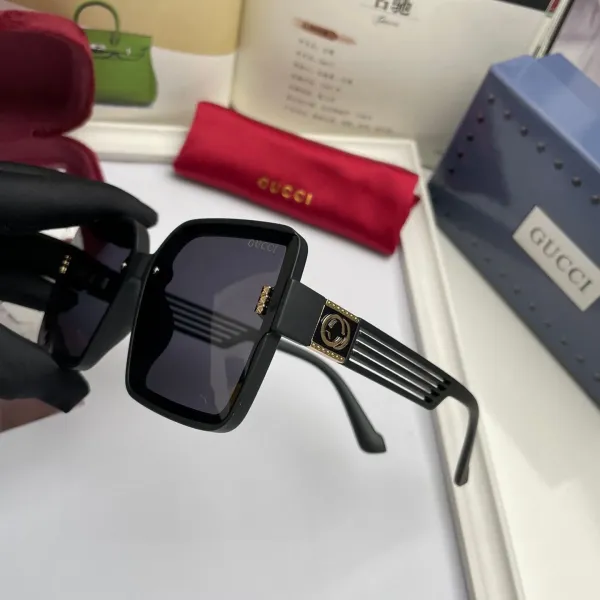 GUCCI(クッチ ) サングラス